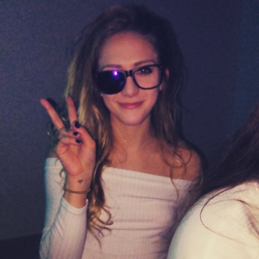 Meet your Posher, Emily - Picture 6 of 6